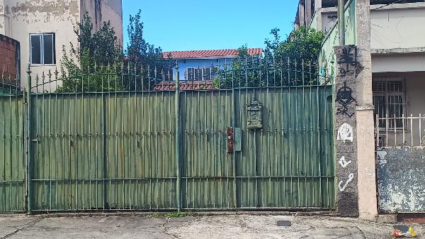 Pilares
